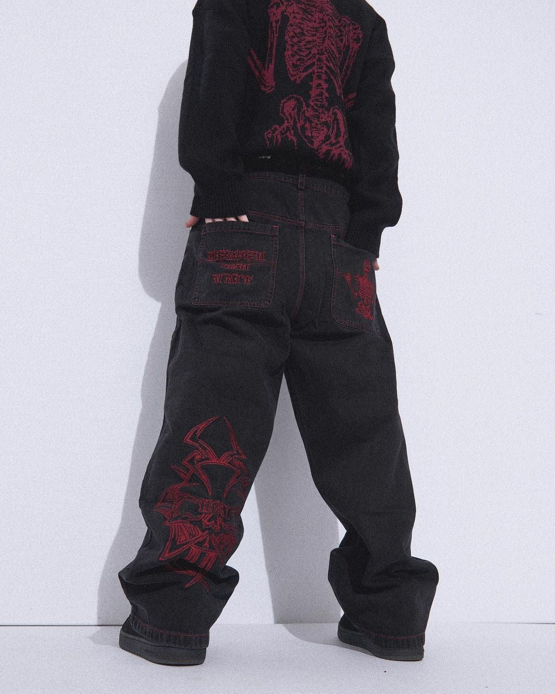 Embroidered Baggy Jeans