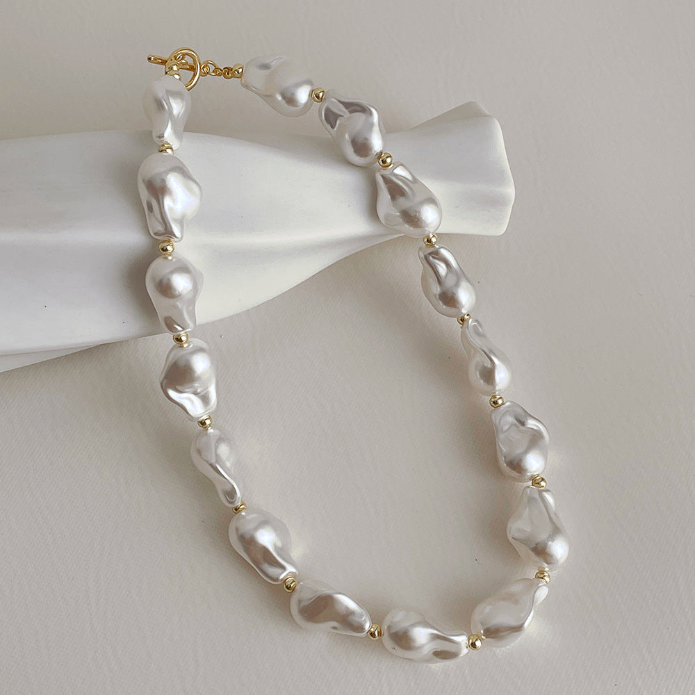 Old Money Pearl Buckle Necklace